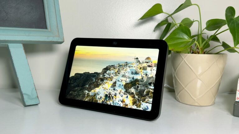 The newest Echo Show 8 just hit its lowest price ever for Black Friday