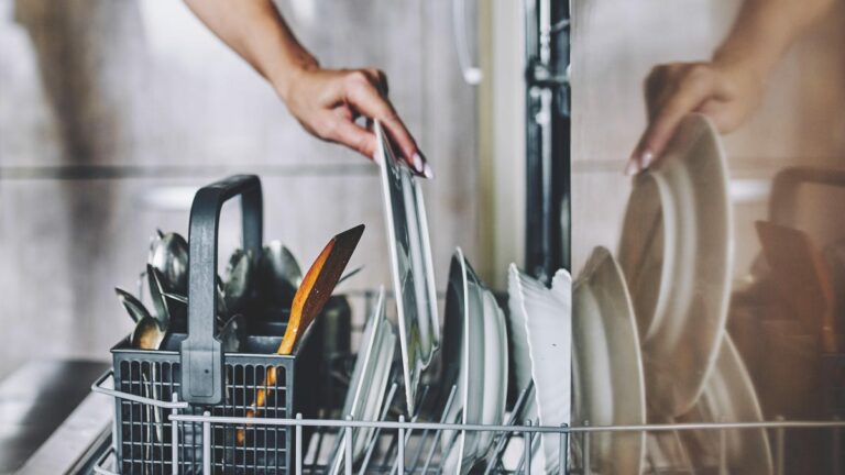 Keep Your Plates Clean With Fewer Dishwasher Loads With These Simple Steps