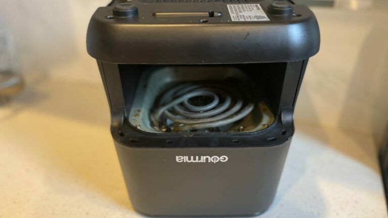 This Is the Air Fryer Part You’re Forgetting to Clean