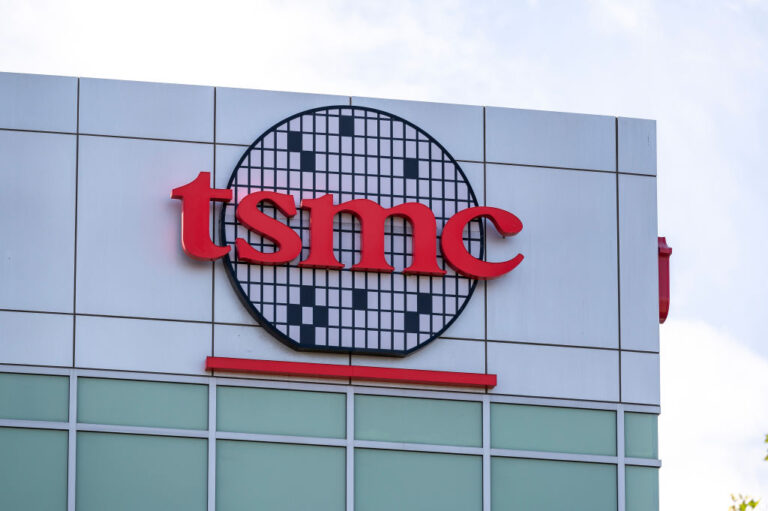 US suspects TSMC helped Huawei skirt export controls, report says