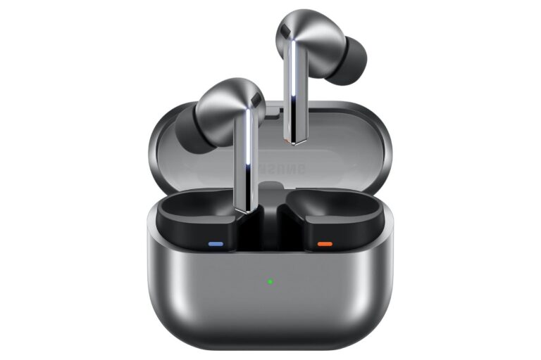 The Galaxy Buds 3 Pro Is 55% off with Trade-In, Unprecedented Discount for Early Black Friday