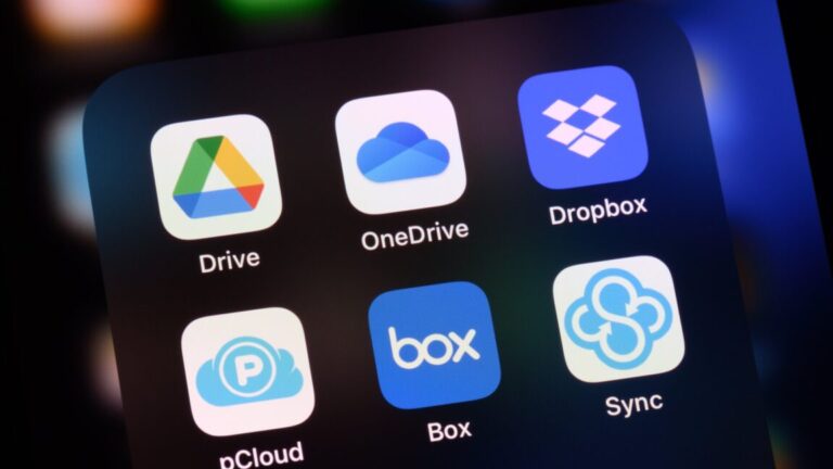 Dropbox lays off 528 employees, slashing total workforce by 20 percent