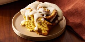 Kelsandra’s Pumpkin Cinnamon Rolls Recipe