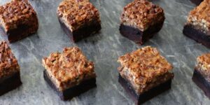 These Pecan Pie Brownies Will Outshine the Pie on Your Thanksgiving Table