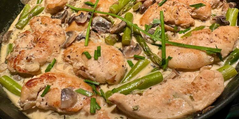 Boursin Chicken, Mushroom, and Asparagus Skillet Recipe