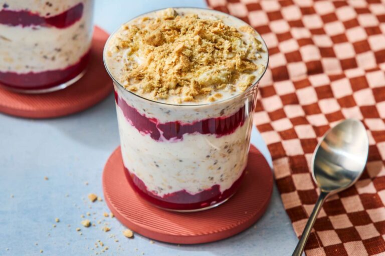 Cranberry Cheesecake Overnight Oats