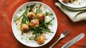 Chicken Meatballs With Sesame Green Beans Recipe