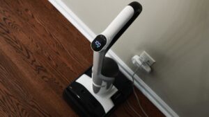 Forget Dyson: Roborock’s wet-dry vacuum left my floors spotless (and it’s $180 for Black Friday)