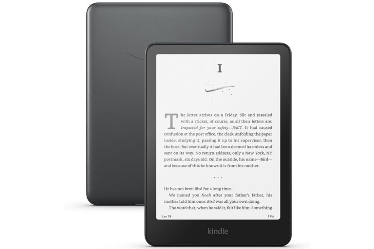 This Kindle Paperwhite Is The Perfect Christmas Gift, And It’s at a Record Low Price For Black Friday