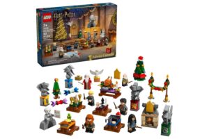 To Clear Out This Year’s Stock, Amazon Offers a Huge Discount on The LEGO Harry Potter Advent Calendar