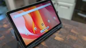 One of the best budget Android tablets is not from Samsung and it’s on sale for Cyber Week