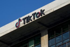 TikTok Announces Plan to Block Some Beauty Filters for Minors