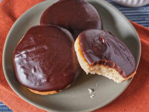 Make Baltimore’s Iconic Fudge-Topped Cookies With This Real-Deal Recipe From a Food Historian