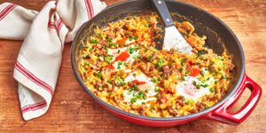 One Pan Breakfast Skillet Mac and Cheese Recipe