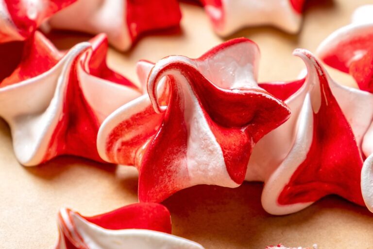 Peppermint Meringues | Skinnytaste