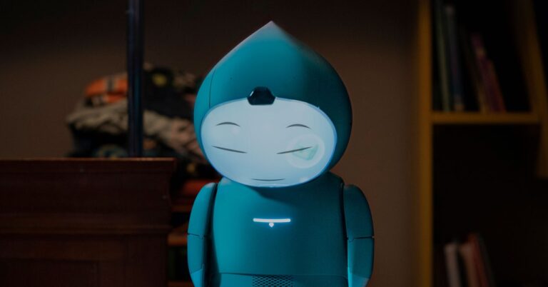 Startup Embodied Will Brick $800 Moxie Emotional Support Robot for KidsâWithout Refunds