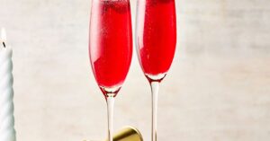 10 Quick And Easy Valentine’s Day Cocktails