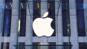 Apple employee sues company for allegedly spying on personal worker devices