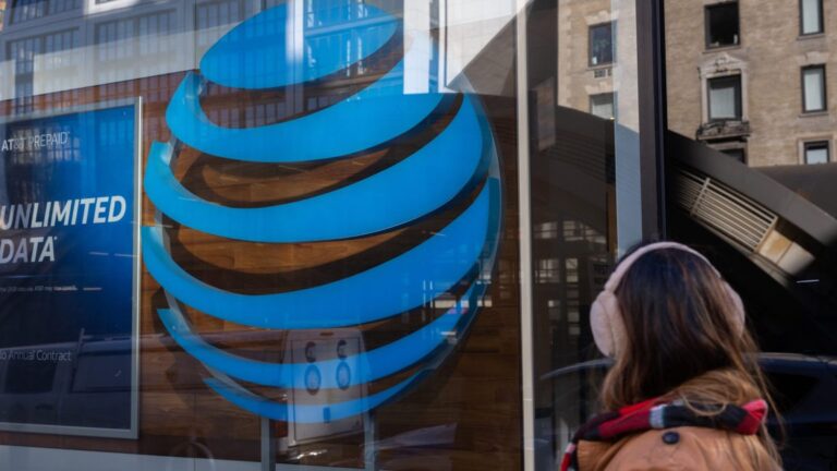 $2 per megabyte: AT&T mistakenly charged customer $6,223 for 3.1GB of data