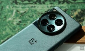 The OnePlus 13 will shrug off high-pressure water jets