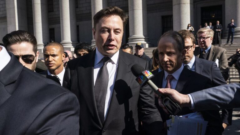 Elon Musk slams SEC as agency threatens charges in Twitter stock probe