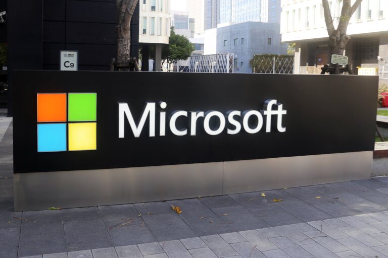 Feds Probe Microsoft Over Bundling Practices