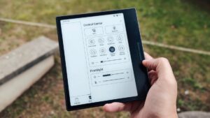 Why I prefer this Android-based E Ink reader over the Kindle and ReMarkable