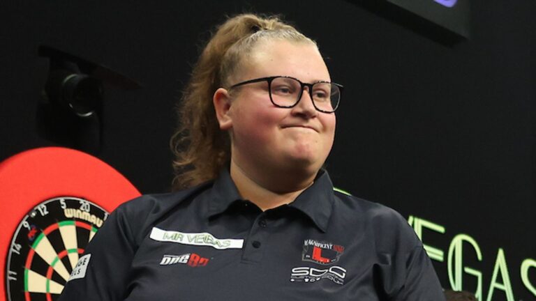 WDF Lakeside World Darts Championship: Beau Greaves begins title defence with victory over Kirsi Viinikainen | Darts News