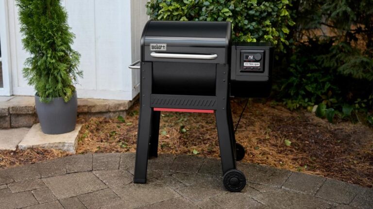 Weber aims to deliver smart grilling performance at a lower price with the Smoque