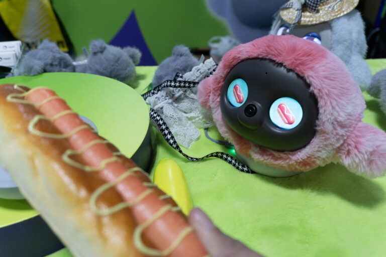 Ropet is the cute-as-hell emotional robot at CES 2025 that the modern Furby wishes it could be