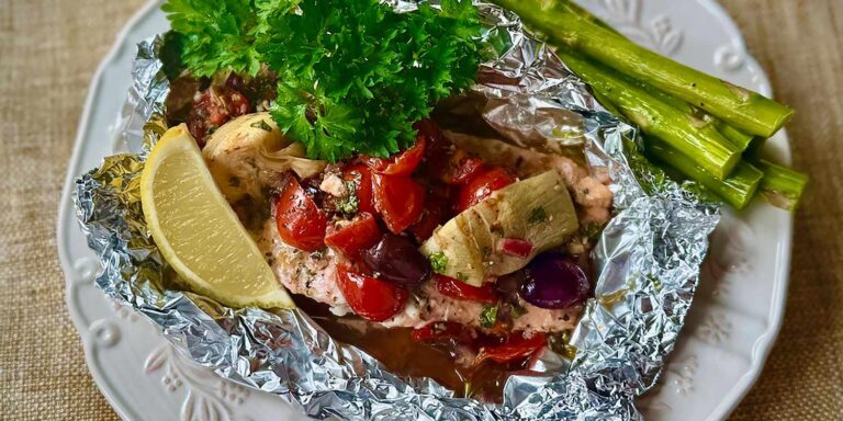 Mediterranean Salmon Baked in Foil Recipe