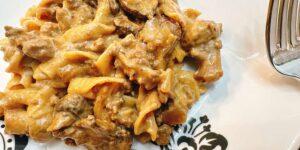 Slow Cooker Ground Beef Stroganoff Recipe