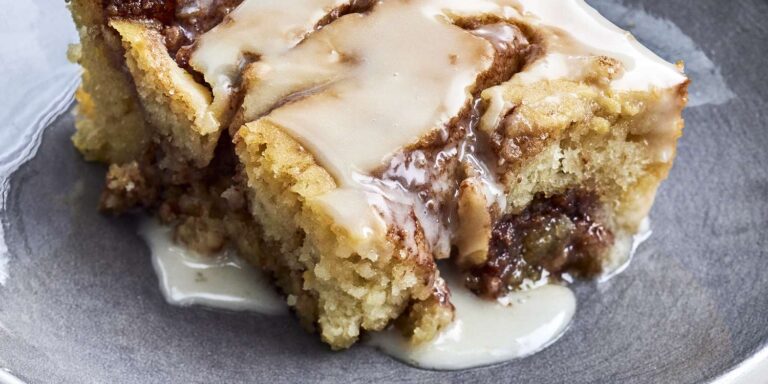 The Reddit-Famous Big Mama Cinnamon Roll Poke Cake Is So Good I Was Eating It Twice a Day