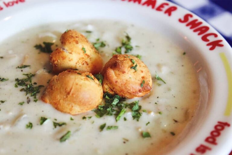 4 Ways to Warm Up With the Best Clam Chowder in Boston