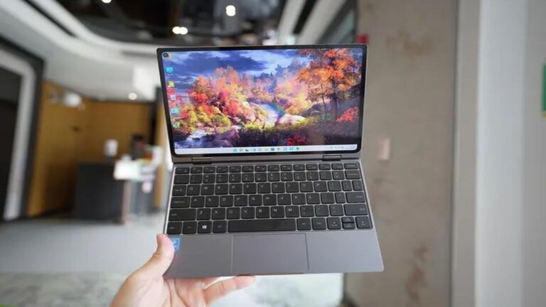 This cute convertible laptop looks like a mini PC with a touchscreen, a battery and a keyboard