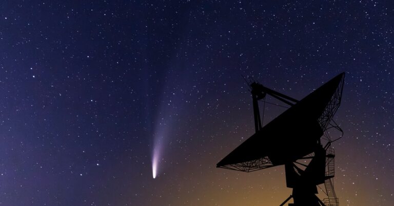 The Brightest Comet of 2025 Is Coming. Hereâs How You Can See It Shine