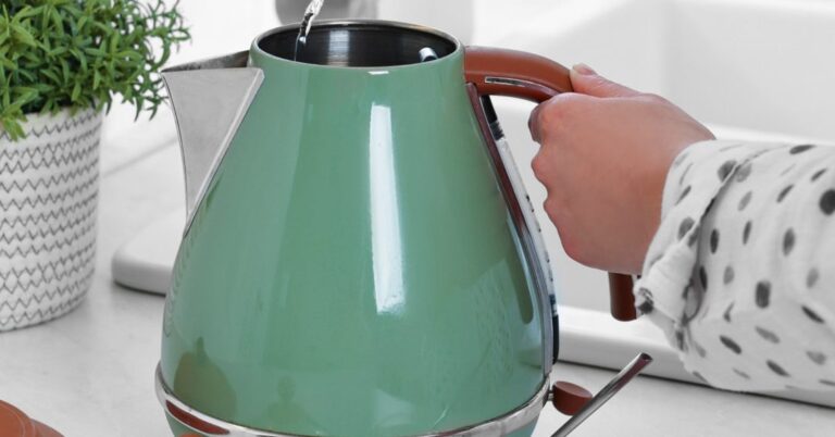 How to descale a kettle – the best methods using household products