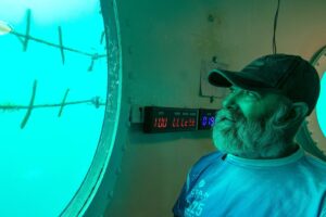 Aerospace Engineer Lives Underwater for 120 Days, Setting New World Record