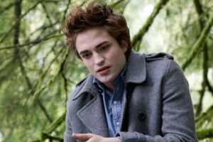 Robert Pattinson Reflects on Twilight Hate and the Plight of the Blockbuster