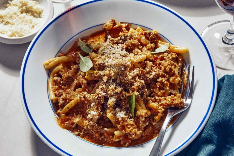 Quick Pressure Cooker Ragù Bolognese