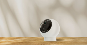 This portable security camera has a week of free cloud recording