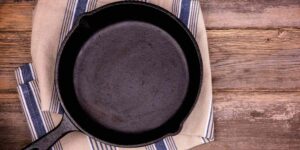 You Should Never Cook These Foods in Your Cast Iron Pan