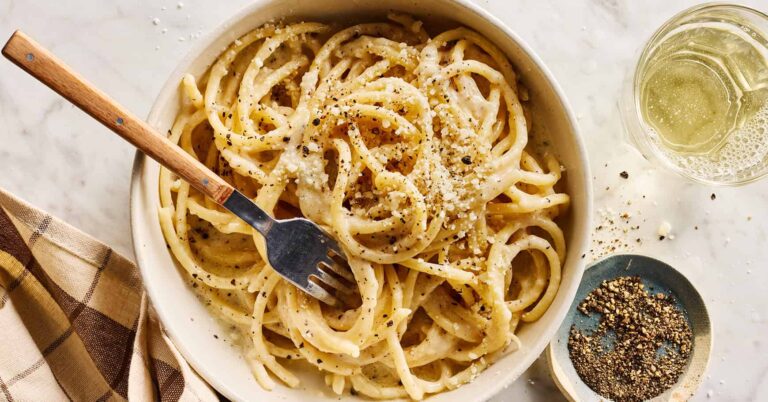 Cacio e Pepe Recipe – Love and Lemons