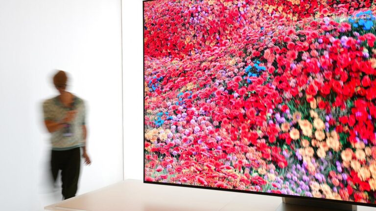 I saw Samsung’s 8K TV at CES 2025 – and these 3 new features stole the show