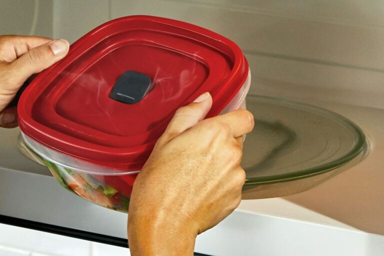 Food Storage Containers Are on Sale From $7 at Walmart