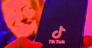 Trump Signs Executive Order Saving TikTok for 75 Days