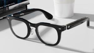 I can’t decide if I love or hate Halliday Smart Glasses with its ultra-tiny display and nosey AI