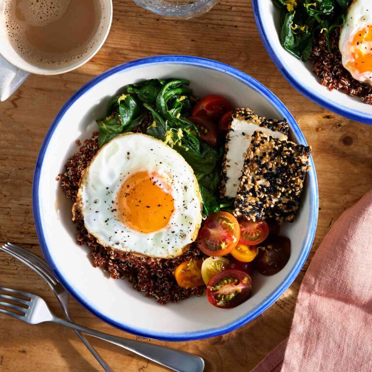 Breakfast Bowl with Egg, Spinach & Feta