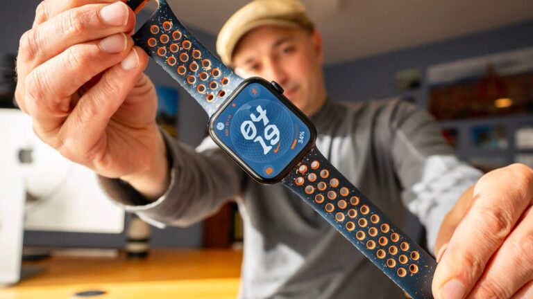 A crucial tech race is happening on your wrist – and you need to watch closely
