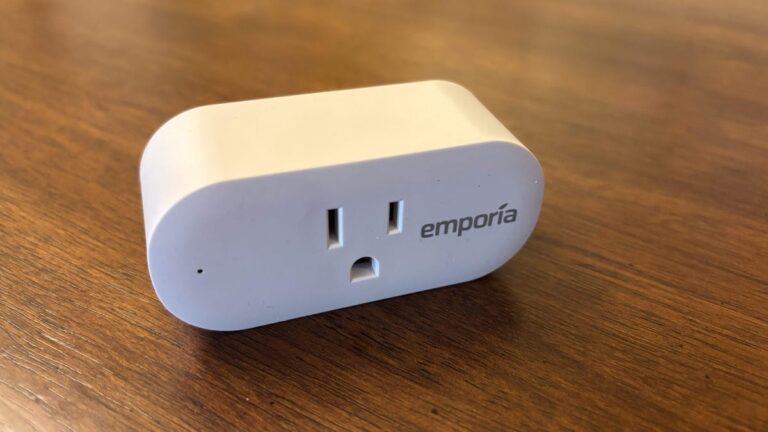 This Smart Plug I Tested Excels at What Matters Most — Saving Me Energy and Money